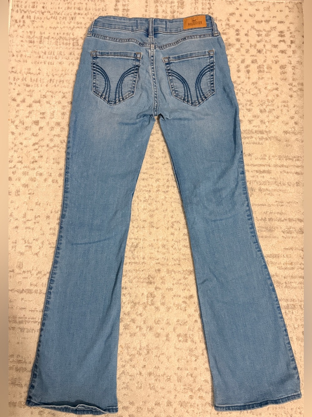 Hollister Low-Rise Bootcut Women’s Jeans